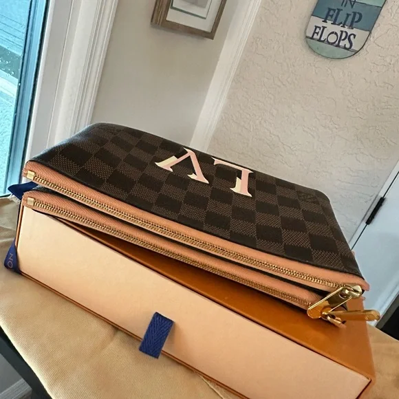 Louis Vuitton Double Zip Pink Leather Women's Bag Pouch WOC Pouchette crossbody - Picture 12 of 15